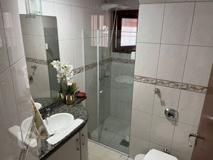 Image 9 - 837124
