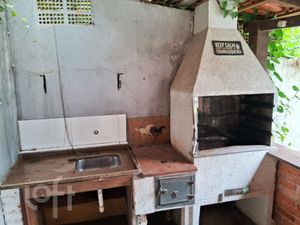 Image 9 - 837152