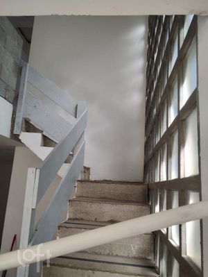 Image 8 - 837251