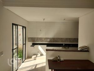 Image 4 - 837251