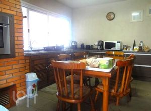 Image 9 - 837259