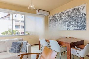 Image 8 - 837278