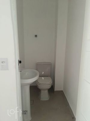 Image 19 - 837422