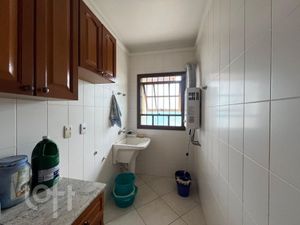 Image 17 - 837424