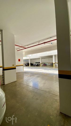 Image 23 - 837425