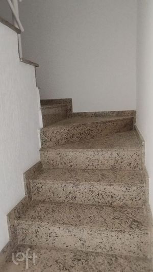 Image 4 - 837431