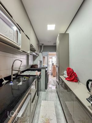 Image 6 - 837439