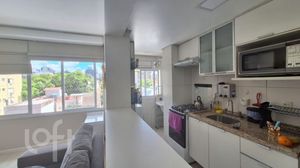 Image 7 - 837468