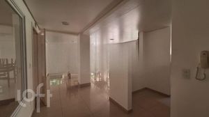 Image 32 - 837468