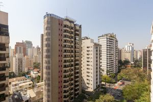 Image 17 - 837508