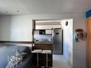 Image 4 - 837515