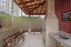 Image 34 - 837515
