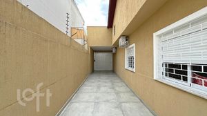 Image 33 - 837520