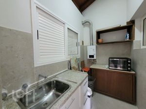 Image 4 - 837525