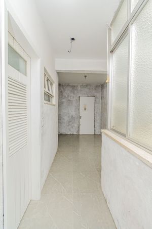 Image 20 - 837568