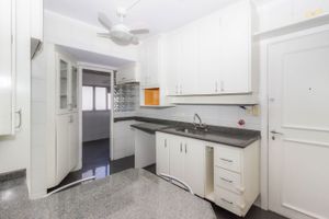 Image 31 - 837581