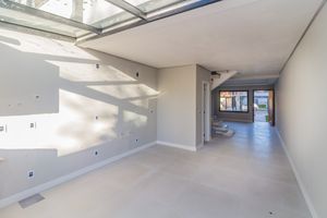 Image 1 - 837607