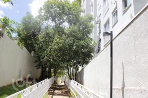 Image 20 - 837646