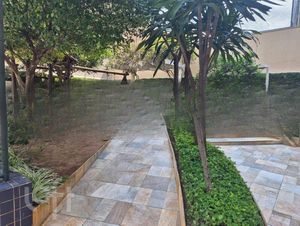 Image 26 - 837684