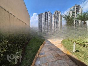 Image 25 - 837684