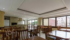 Image 17 - 837690