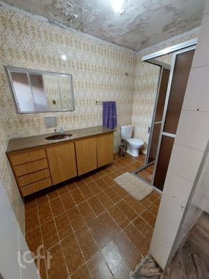 Image 8 - 837700