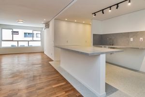 Image 2 - 837750