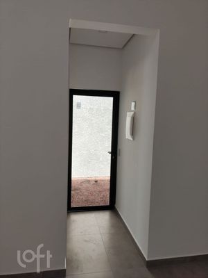 Image 4 - 837794