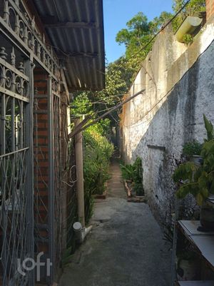Image 15 - 837795