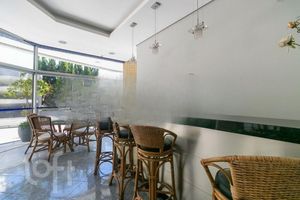 Image 19 - 837796