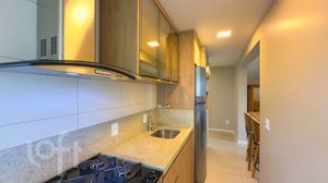 Image 9 - 837843