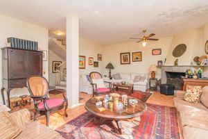 Image 1 - 837859