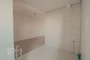 Image 2 - 837892