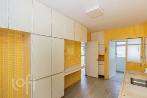 Image 33 - 838278