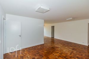Image 4 - 838278