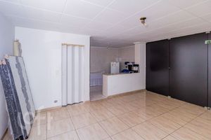 Image 45 - 838278