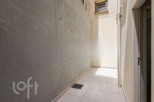 Image 10 - 838281