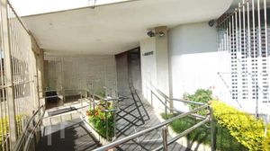 Image 11 - 838293