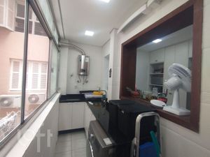 Image 18 - 838357
