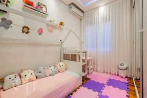 Image 3 - 838357