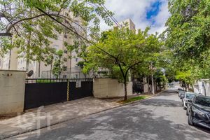 Image 46 - 838385