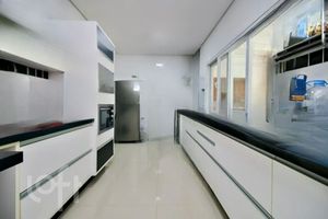 Image 3 - 838426