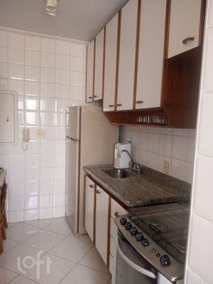 Image 10 - 838459