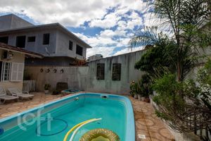 Image 23 - 838472