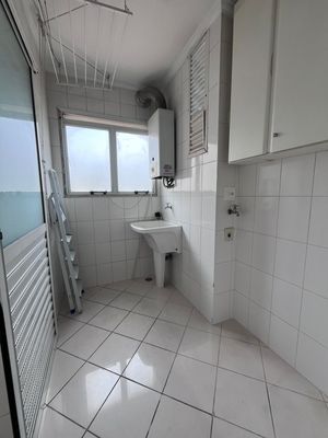 Image 8 - 838503