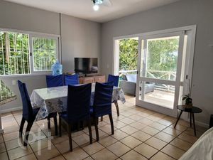 Image 3 - 838592
