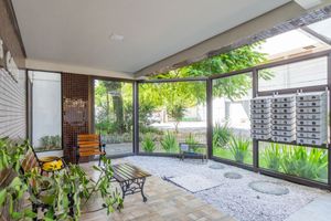 Image 21 - 838620