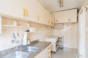 Image 12 - 838658