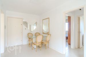 Image 1 - 838658