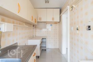 Image 13 - 838658